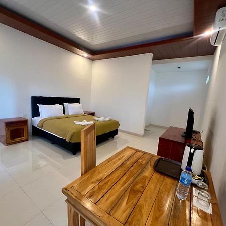 Pohon Purba Resort & Restaurant Labuhan Pandan Exterior foto